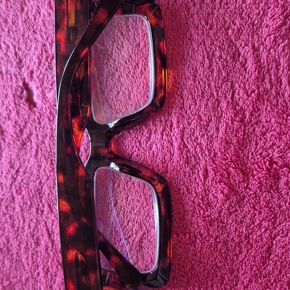 Tortoise Shell Square Reading Glasses - Picture 2 of 7